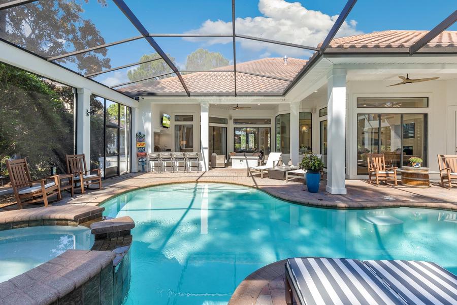 Pool & spa at 3280 Burnt Pine Lane